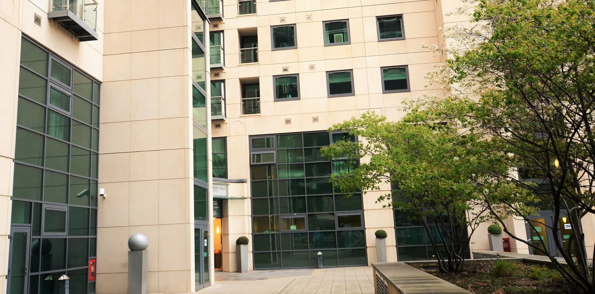 Zen Apartments - Canary Wharf London