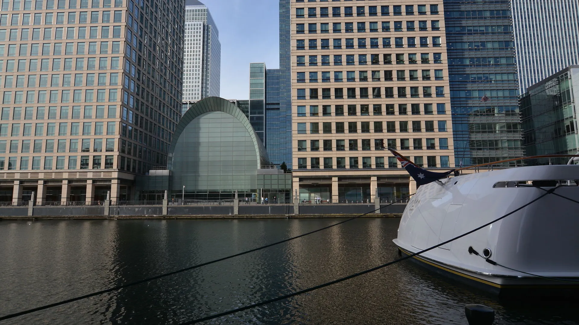 Zen Apartments - Canary Wharf London 0*,  United Kingdom