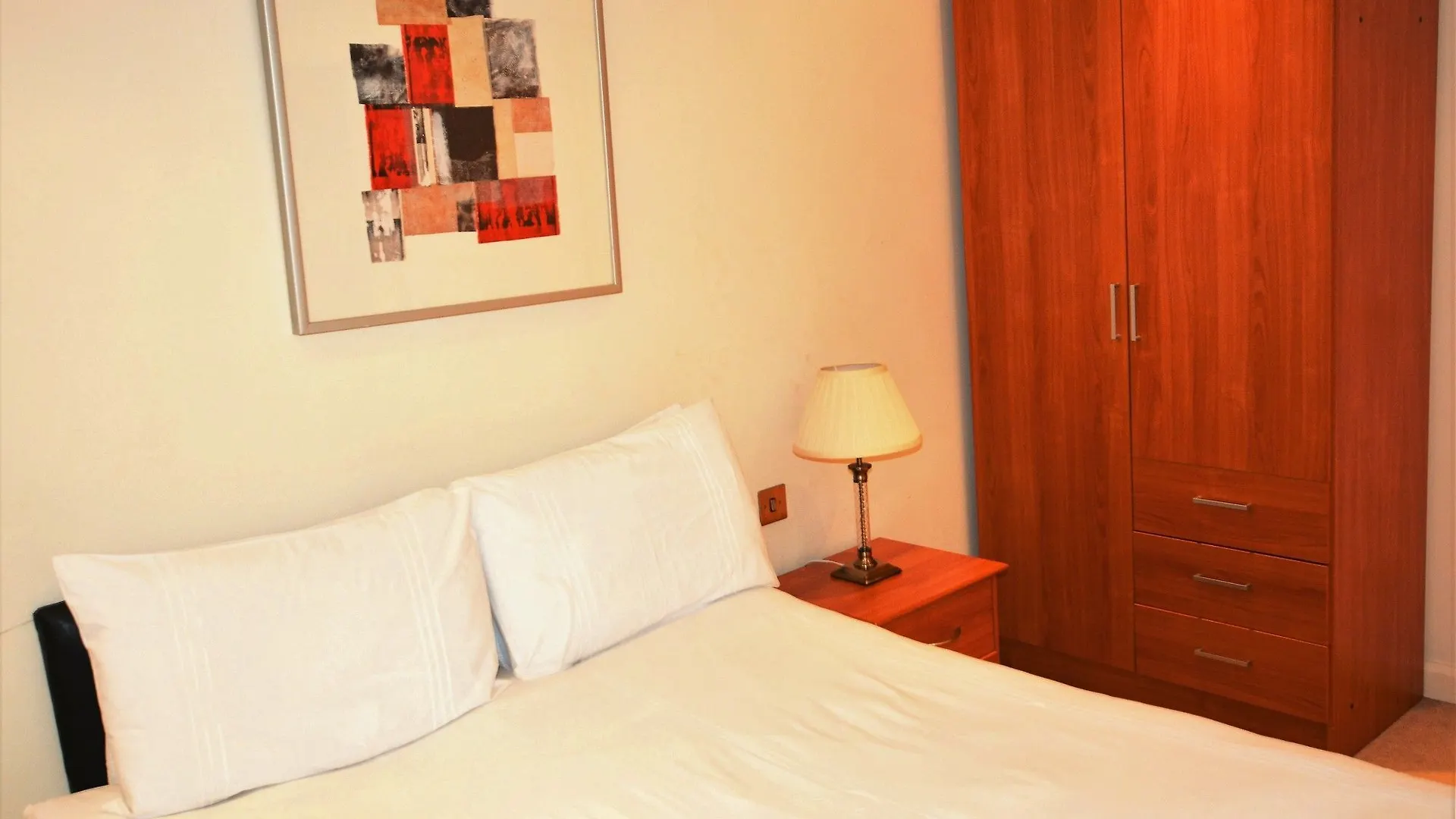 Zen Apartments - Canary Wharf Londres 0*,
