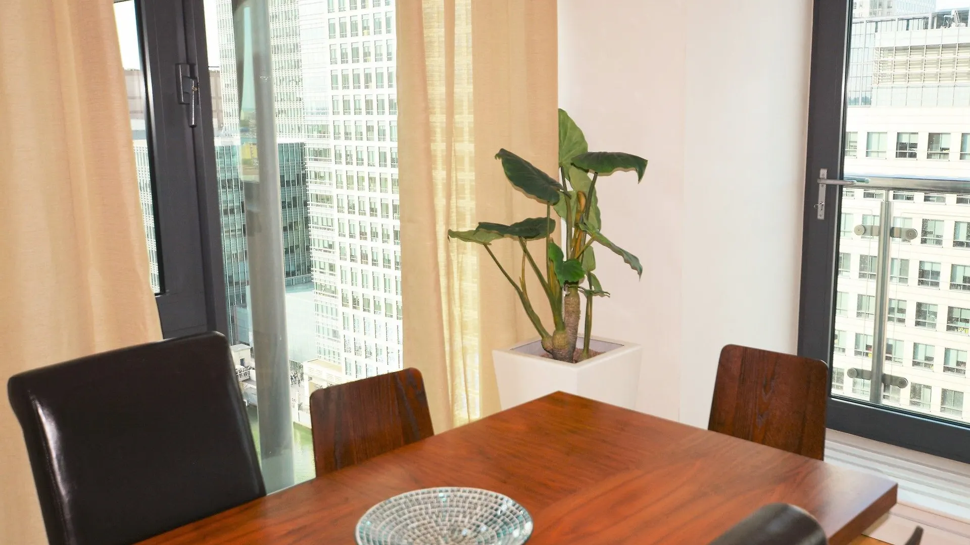 Zen Apartments - Canary Wharf Londres 0*,  Royaume-Uni
